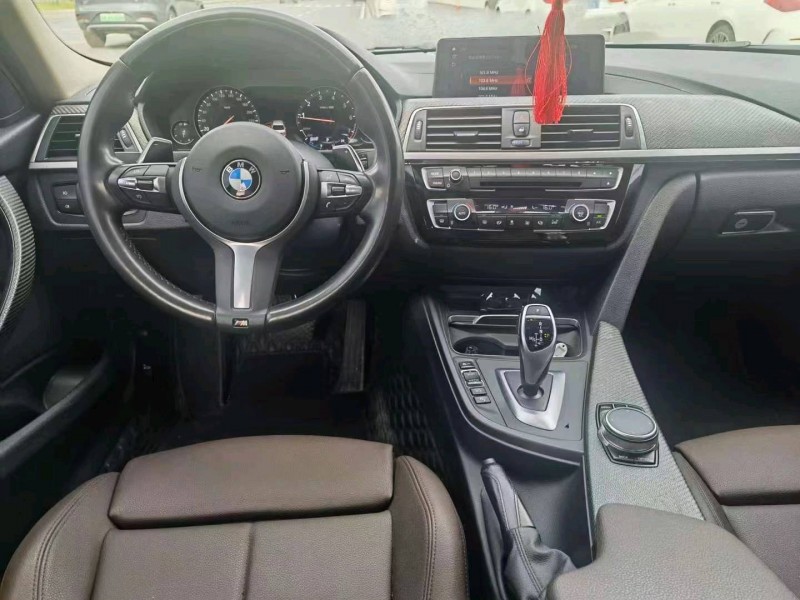 宜昌19年宝马3系4