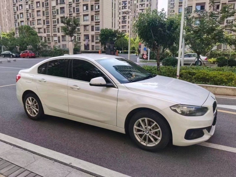 苏州17年宝马1系2