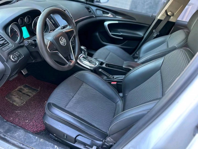 汕头16年别克君威6