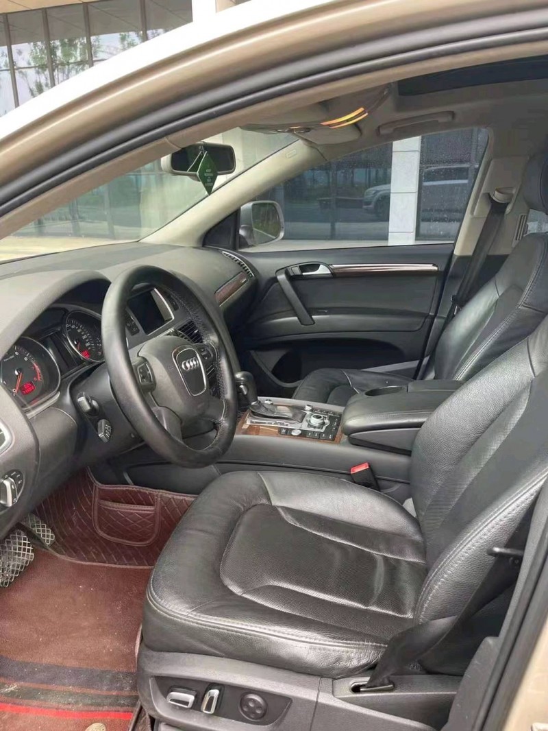 济宁11年奥迪Q74