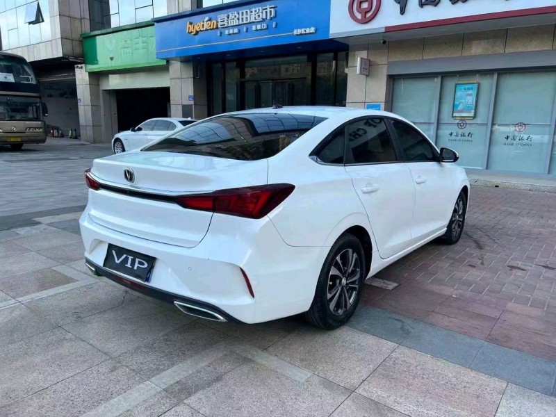 邵陽21年長安汽車逸動5