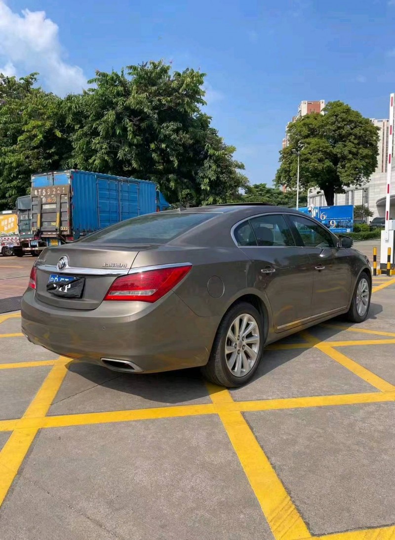 珠海16年别克君越5