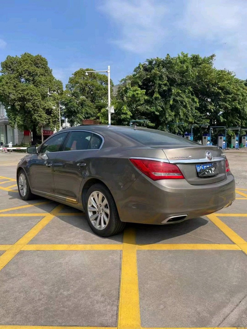 珠海16年别克君越6