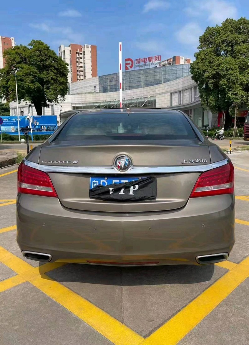 珠海16年别克君越9