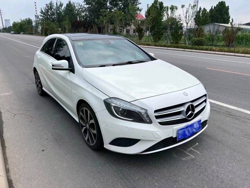 淄博15年奔驰A2