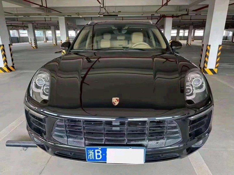 嘉兴15年保时捷Macan1