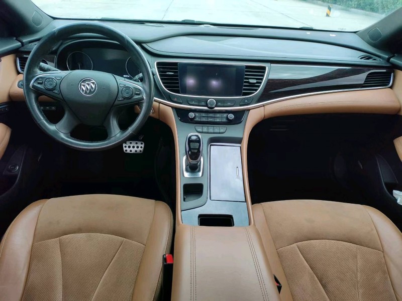 徐州17年别克君越6