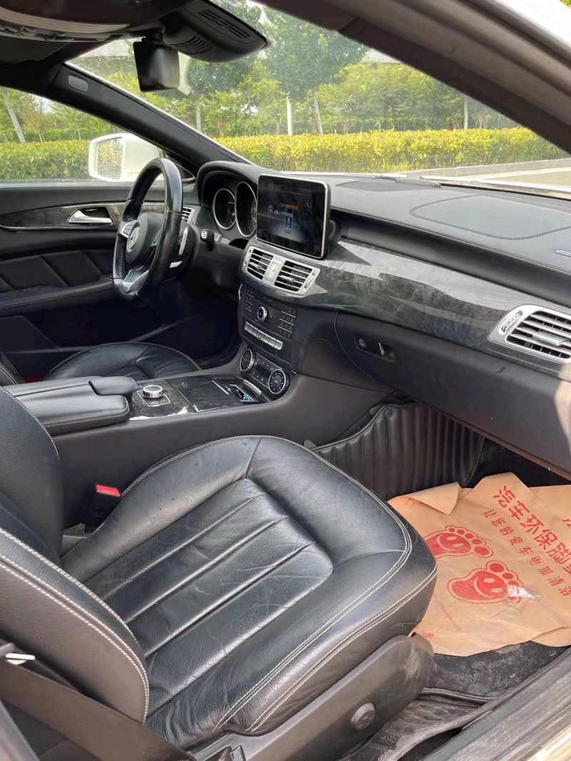 徐州17年奔驰CLS5