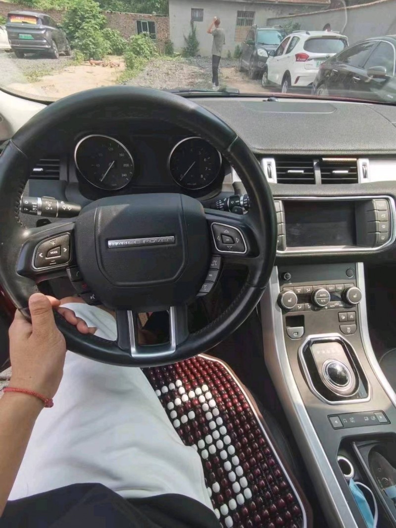 枣庄17年路虎揽胜极光(进口)5