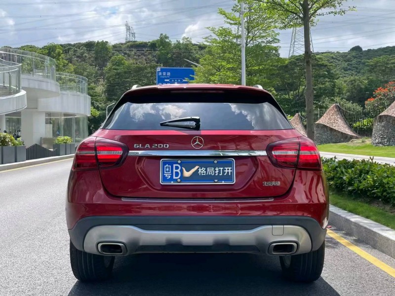 深圳18年奔驰GLA9