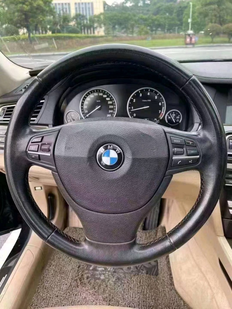 宜昌11年宝马7系8