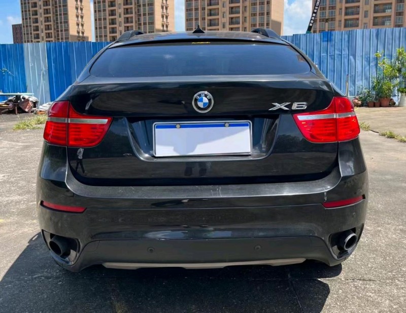 广州13年宝马X68
