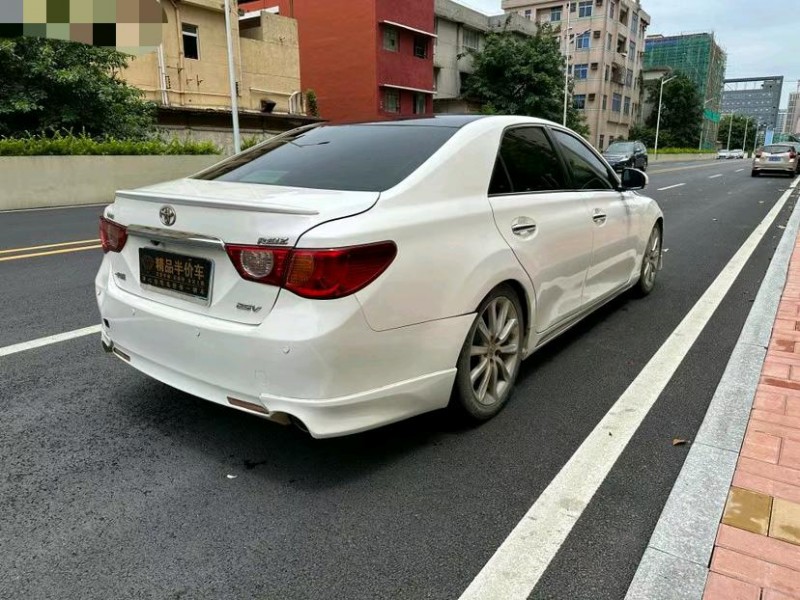 东莞12年丰田锐志7