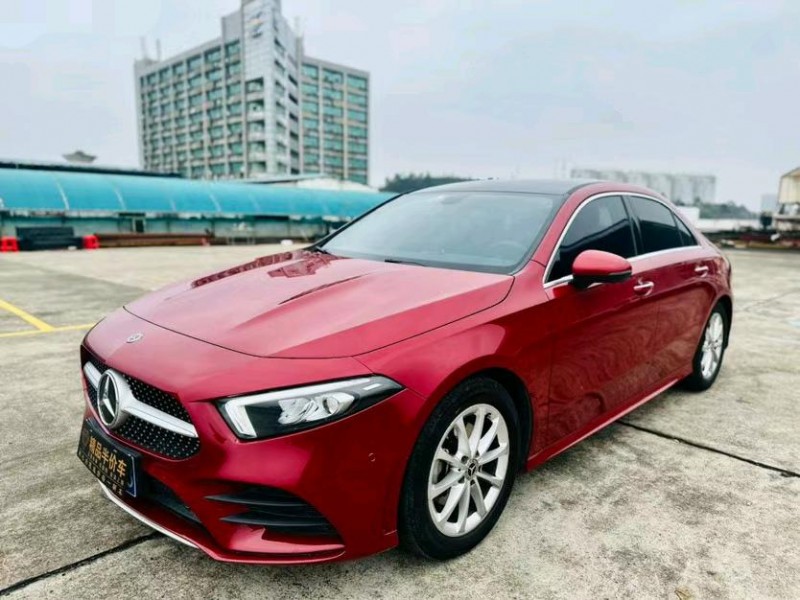东莞21年奔驰A2
