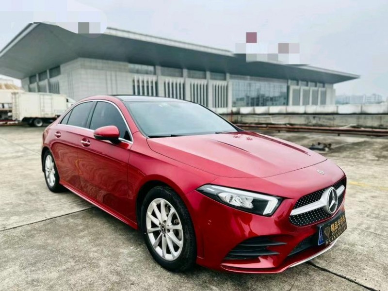 东莞21年奔驰A3