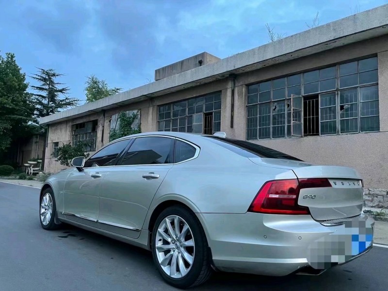 东营17年沃尔沃S905