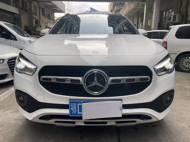 广州22年奔驰CLA1