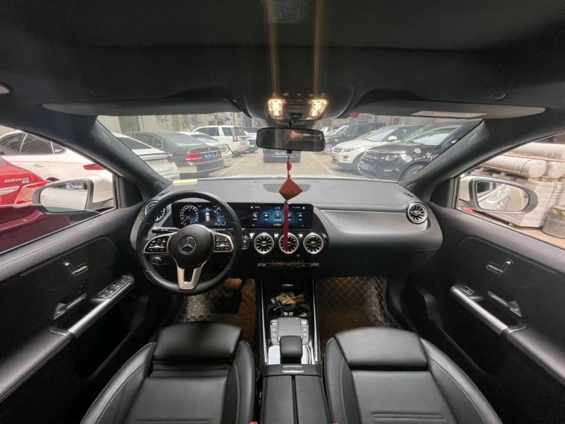 广州22年奔驰CLA4