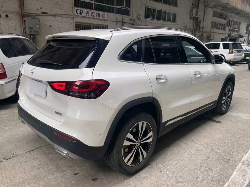 广州22年奔驰CLA9