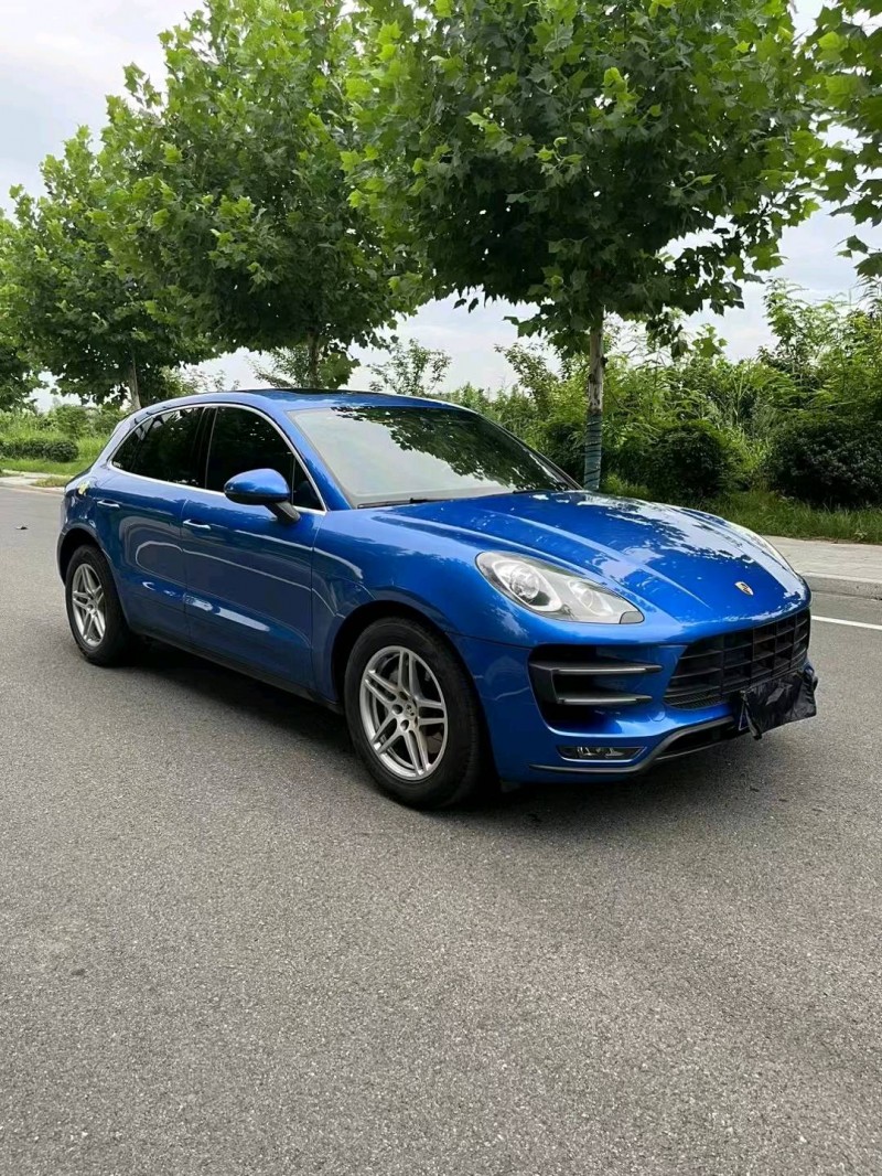 东营16年保时捷Macan2