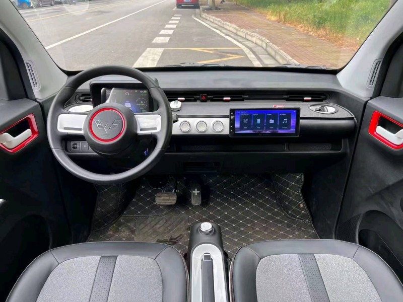 桂林22年五菱汽車GB6