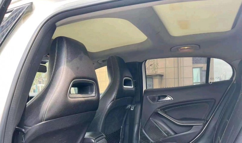 淄博17年奔驰GLA5