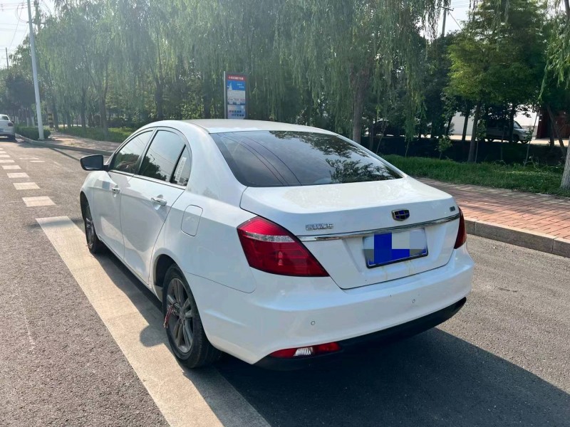 东营17年吉利帝豪8