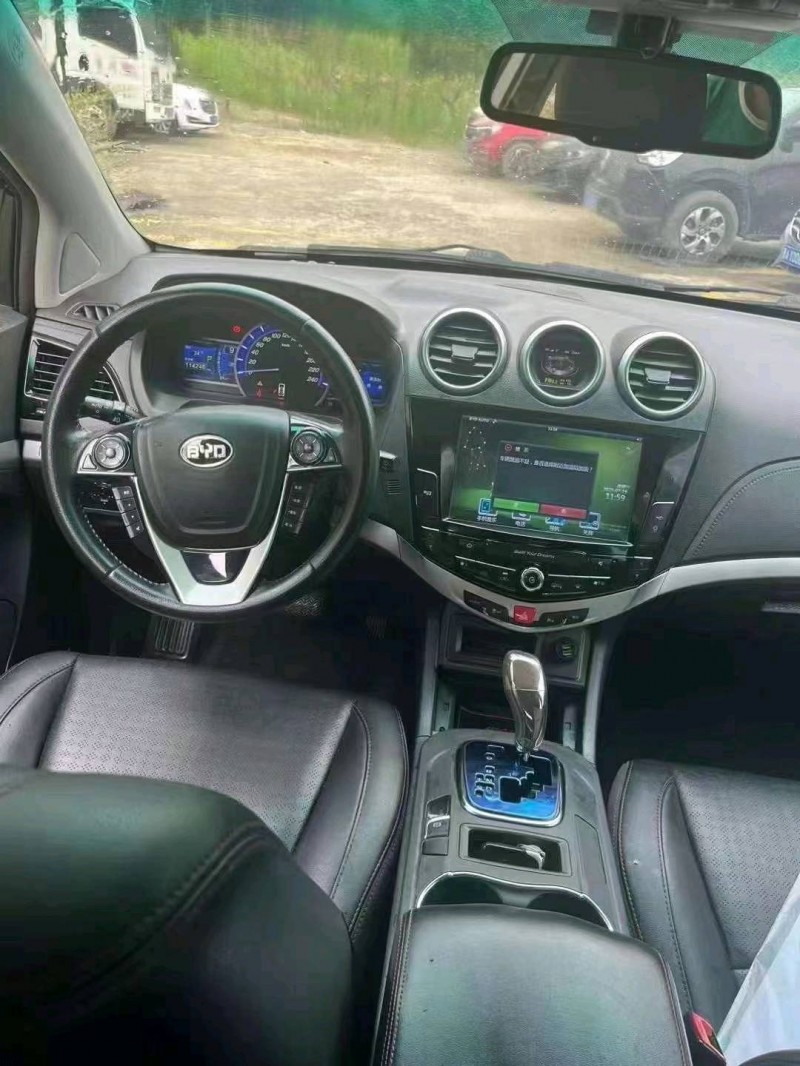 重庆15年比亚迪S78