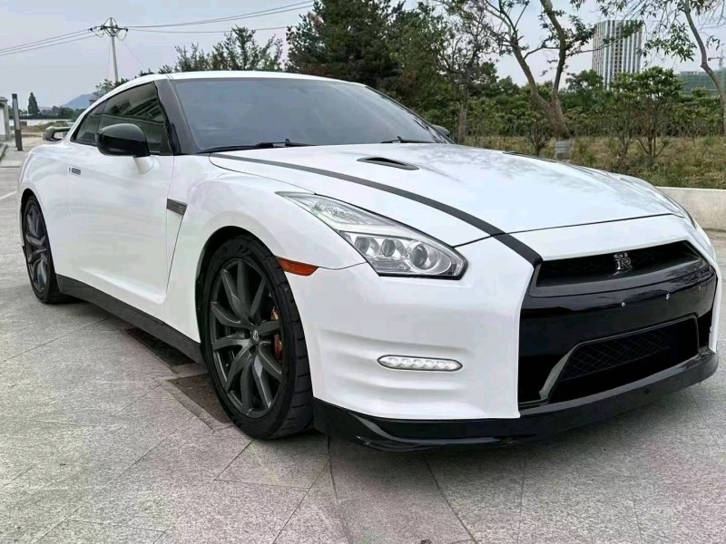 淮南15年日產GT-R2