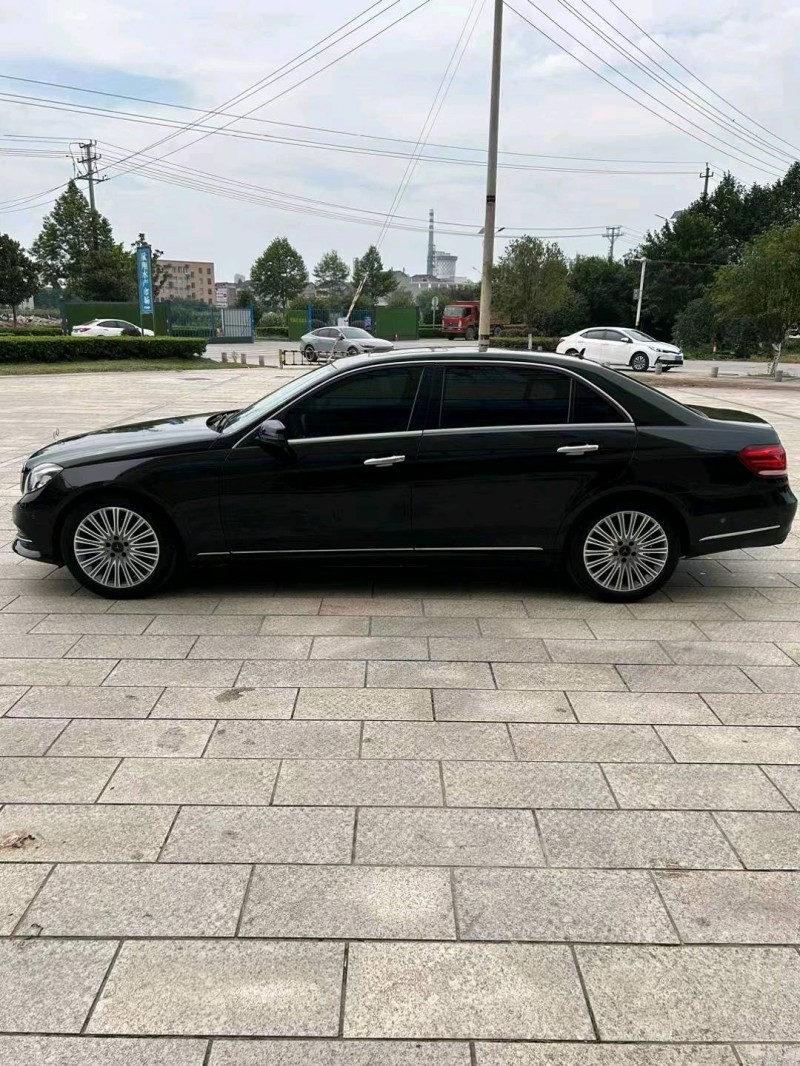 宜昌15年奔驰E3