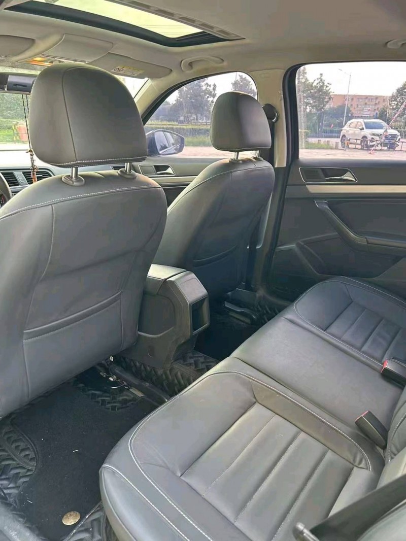 宜昌17年大众朗逸4