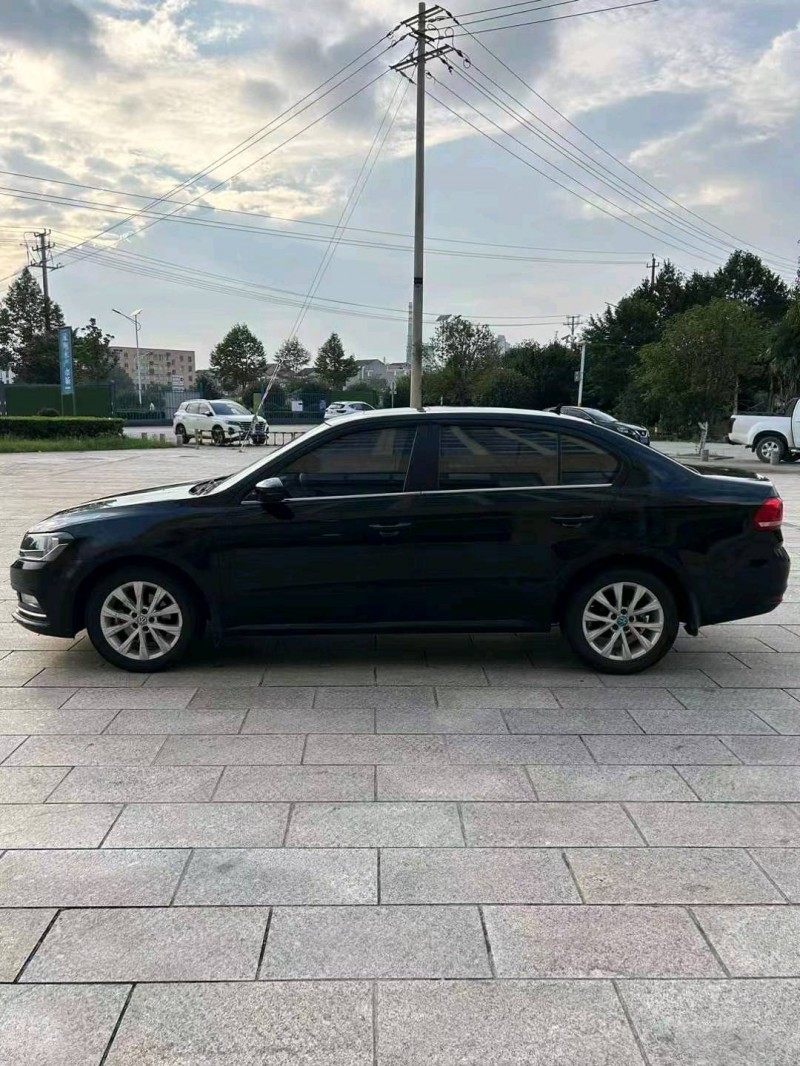 宜昌17年大众朗逸8