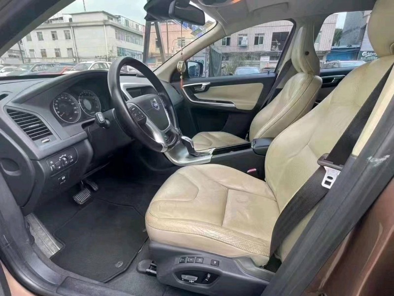 珠海13年沃尔沃XC606