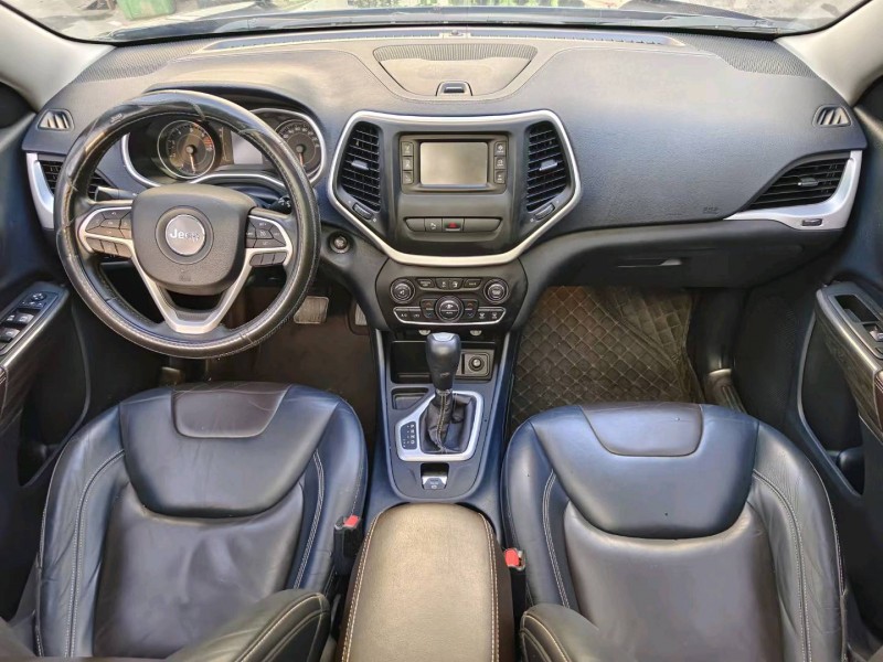 广州17年Jeep自由光6