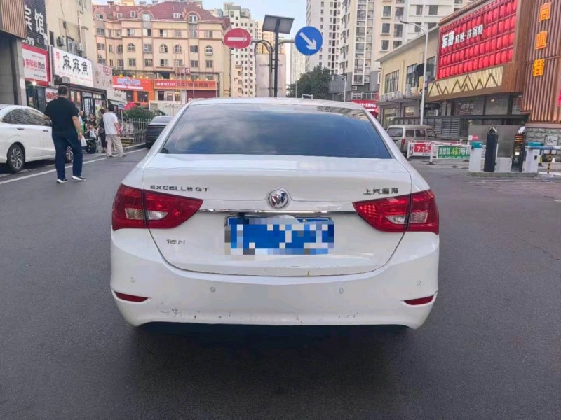 枣庄17年别克英朗9