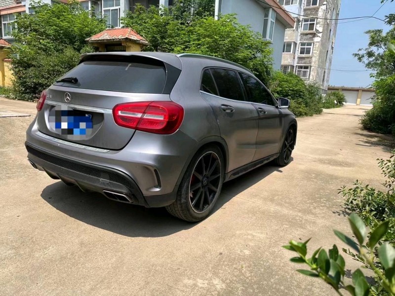 东营16年奔驰GLA4