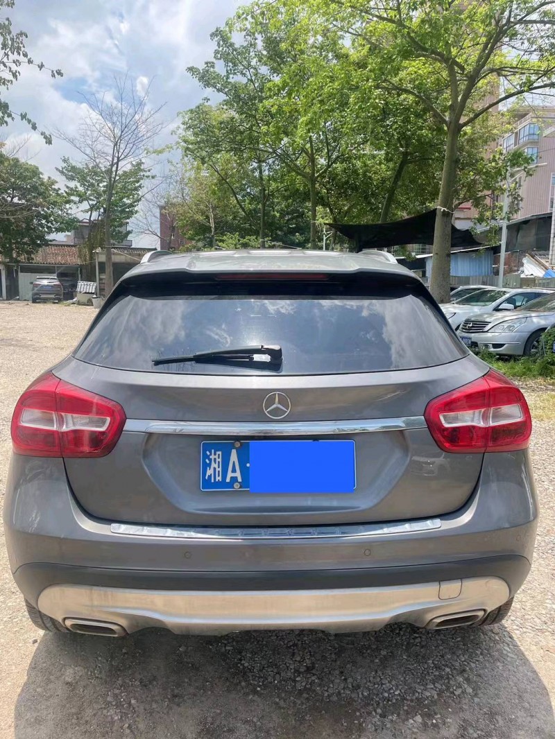 广州16年奔驰GLA9