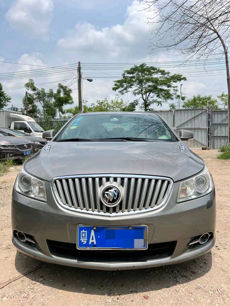 广州11年别克君越1