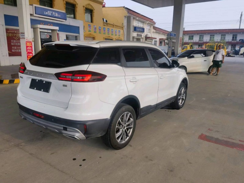 保定21年吉利博越8