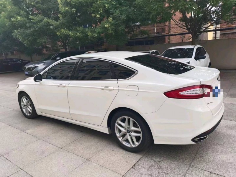 保定16年福特蒙迪欧5