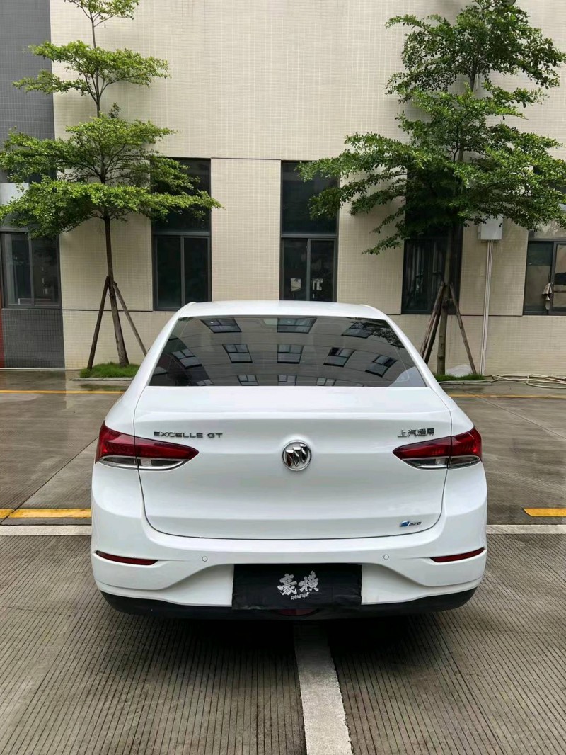 珠海21年别克英朗7