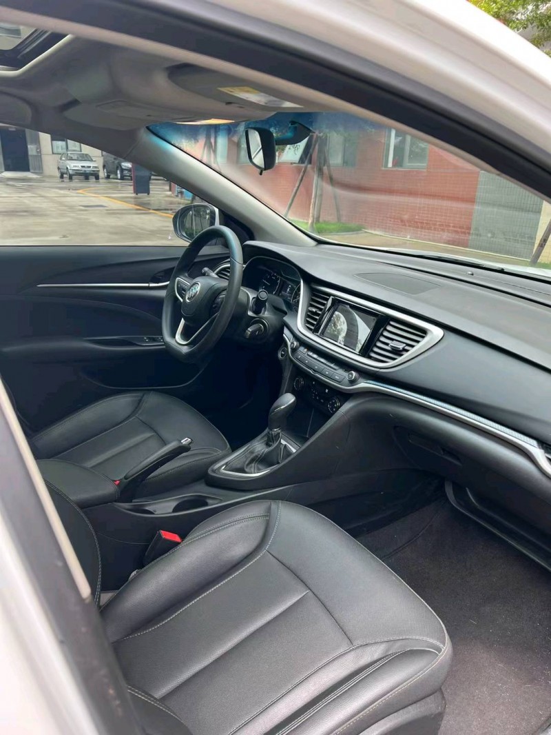 珠海21年别克英朗8