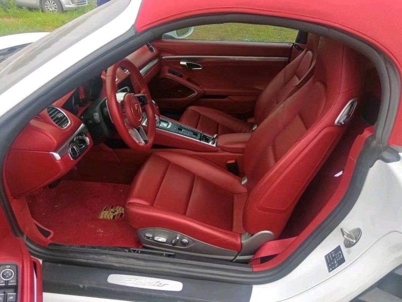 济南19年保时捷7184