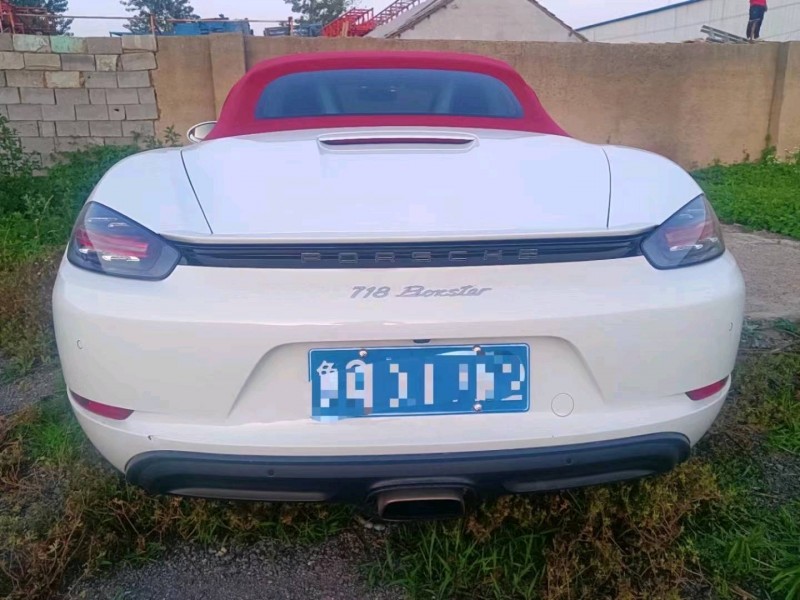 济南19年保时捷7185