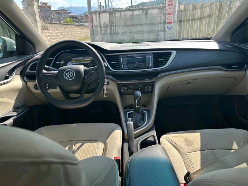 深圳19年别克英朗4