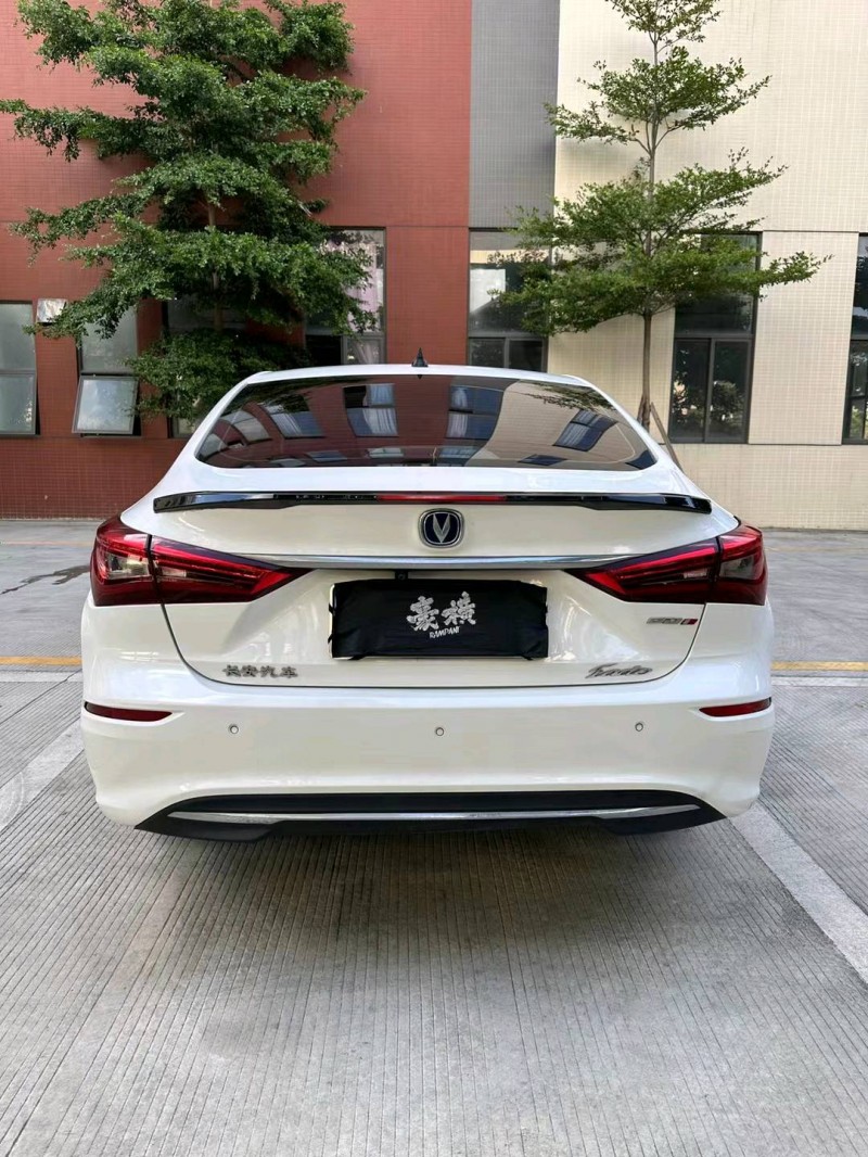 珠海19年長安汽車逸動7