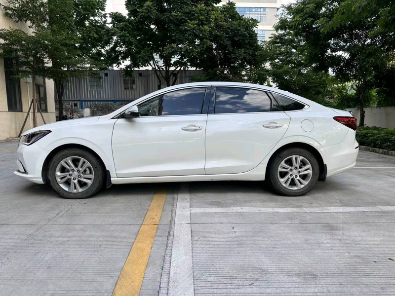 珠海19年長安汽車逸動9