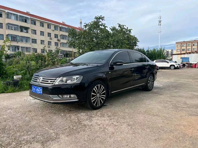 济南13年大众迈腾2