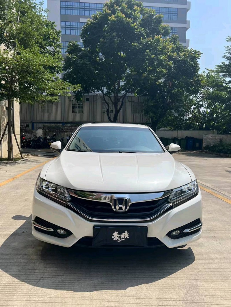 珠海17年本田思铂睿1