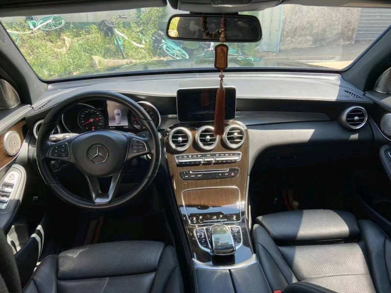 广州19年奔驰GLC5